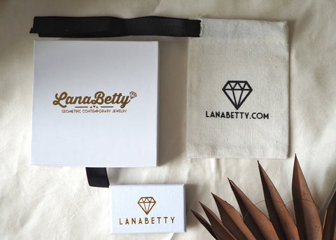 gift-wrap - LanaBetty