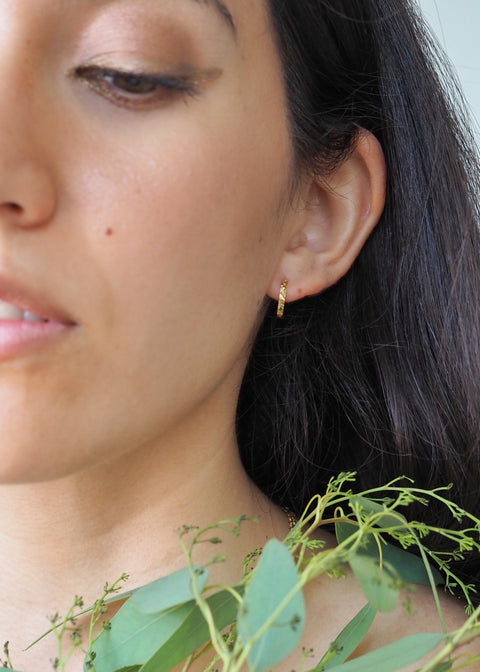 14k Gold - Solaris - Faceted Huggies Hoops