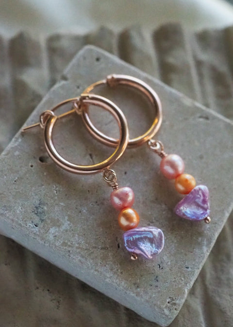 Gravity Hoops - Dangle Pearl Earrings (18mm) - Rose