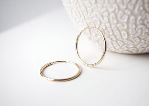 14k Gold - Embrace Hoop Earrings - Earring - LanaBetty