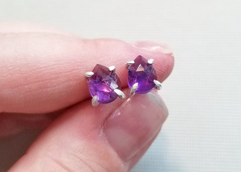 Libra Claw Stud Earrings - Silver - Earring - LanaBetty