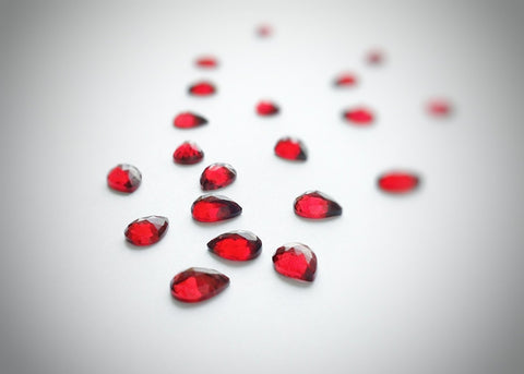 Libra Claw Stud Earrings - Silver - Earring - LanaBetty