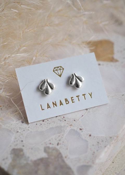 Petal Stud Earrings - Earring - LanaBetty