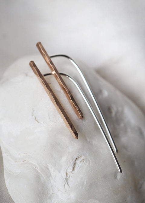Uniforma Hammered Arc Earrings - Earring - LanaBetty